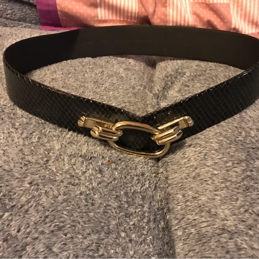Banana Republic Genuine Leather snake skin belt
